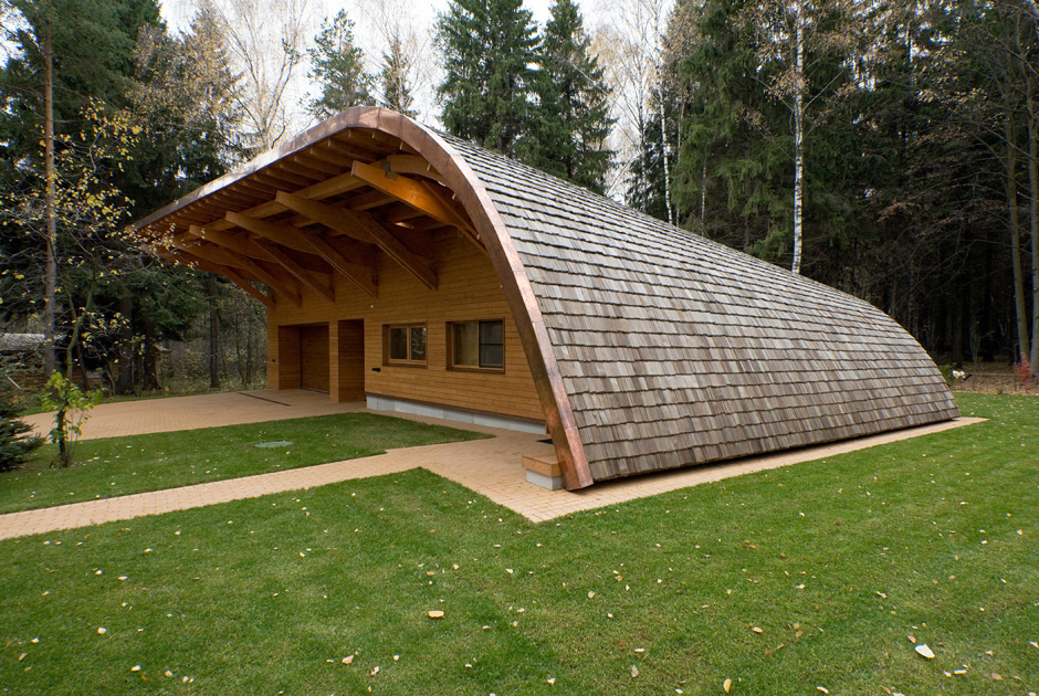 сводчатая деревянная крыша