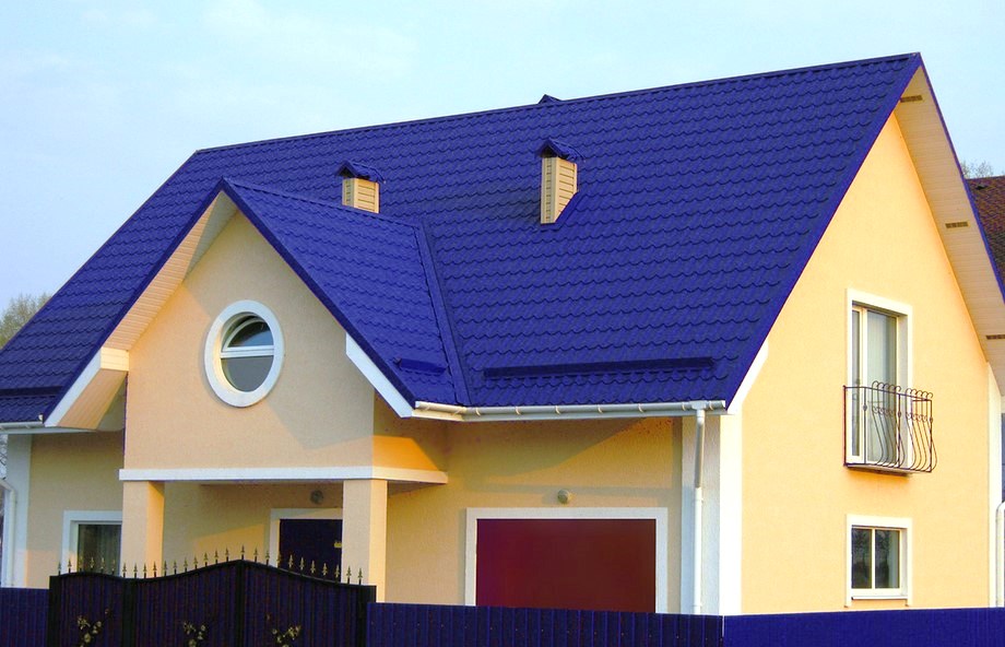 Желтая крыша дома фото